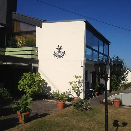 홈스테이 Sonnenuhr