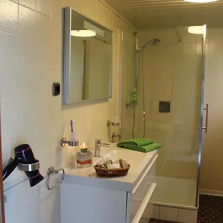 Sonnenuhr 홈스테이